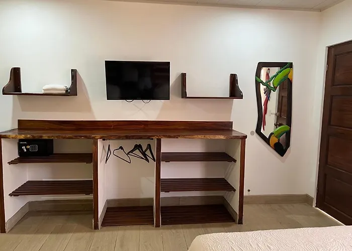 Cabinas El Colibri, 3* Puerto Carrillo