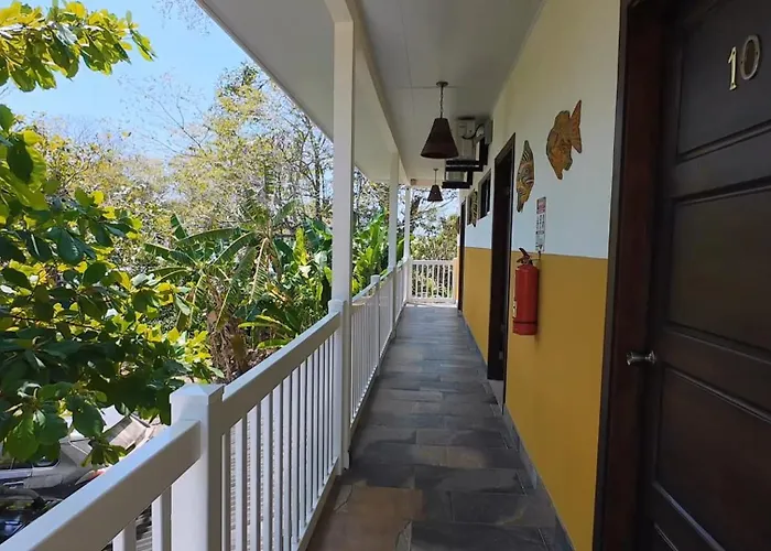 Hotel Cabinas El Colibri,