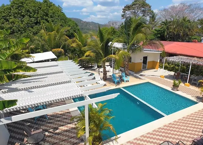 Cabinas El Colibri, Hotel 3*