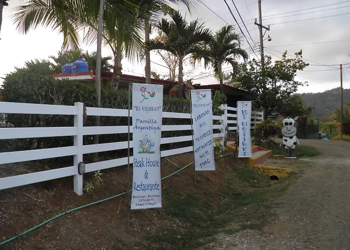 Cabinas El Colibri, Hotel Puerto Carrillo