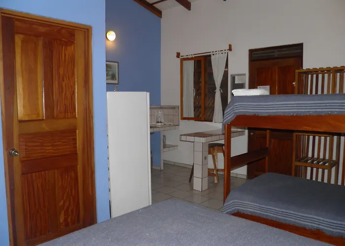 Cabinas El Colibri,