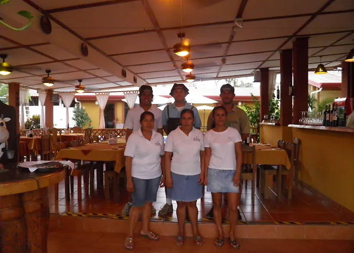 Hotel Cabinas El Colibri, 3*