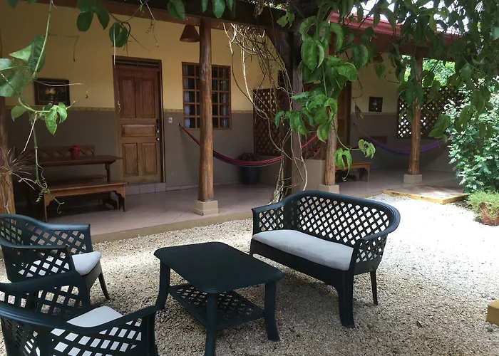 Hotel Cabinas El Colibri, 3*