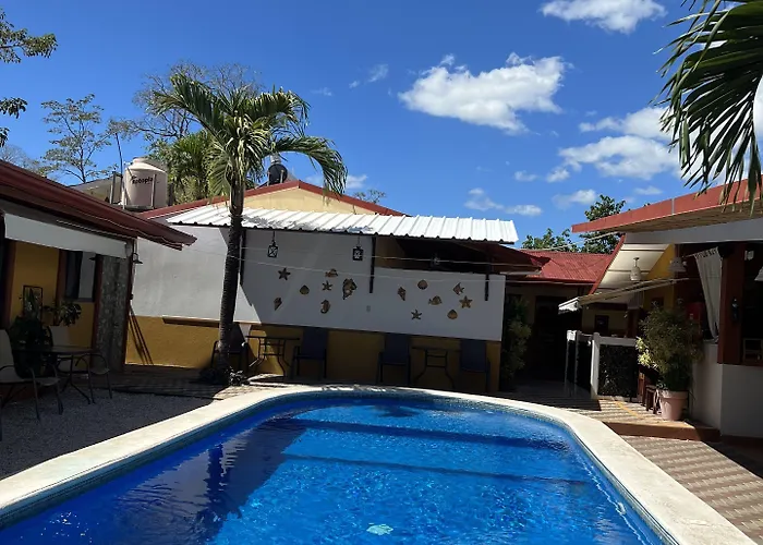 Cabinas El Colibri, Hotel Puerto Carrillo