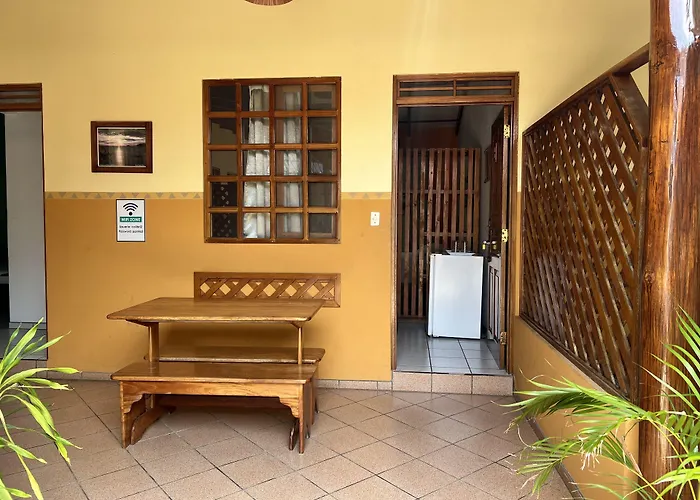 Cabinas El Colibri, Hotel 3*
