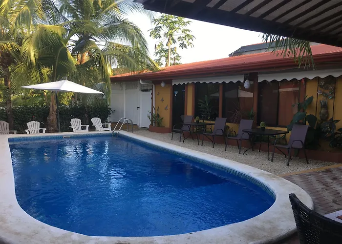 Hotel Cabinas El Colibri, 3*